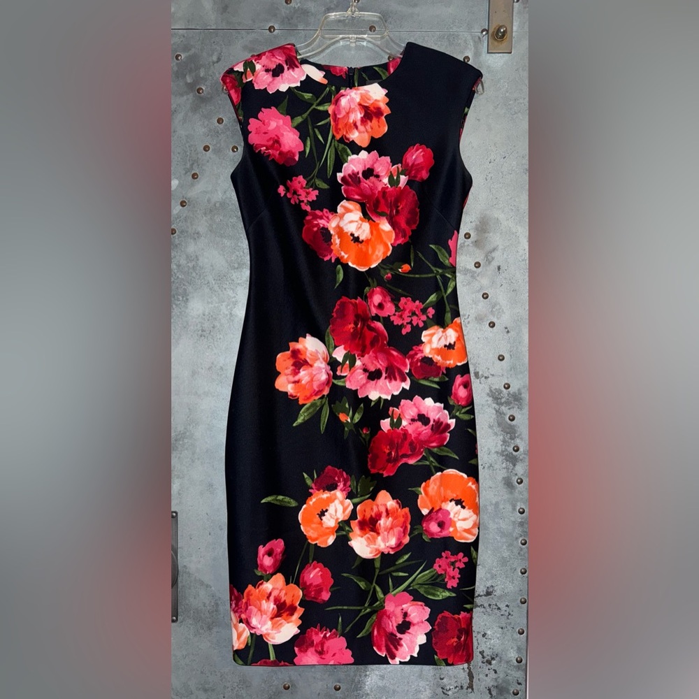 Vince Camuto dress size 4